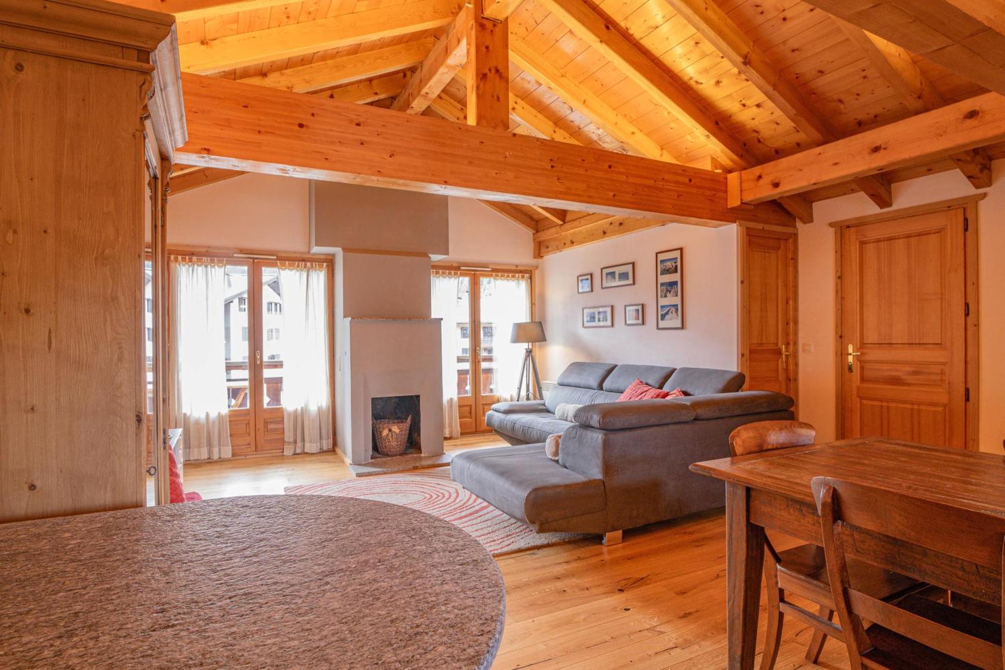 Apartment Capucin - A 3 Bedroom Chamonix Mountain Loft Eksteriør billede