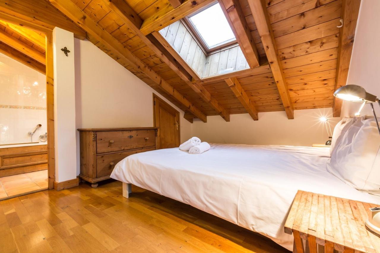 Apartment Capucin - A 3 Bedroom Chamonix Mountain Loft Eksteriør billede