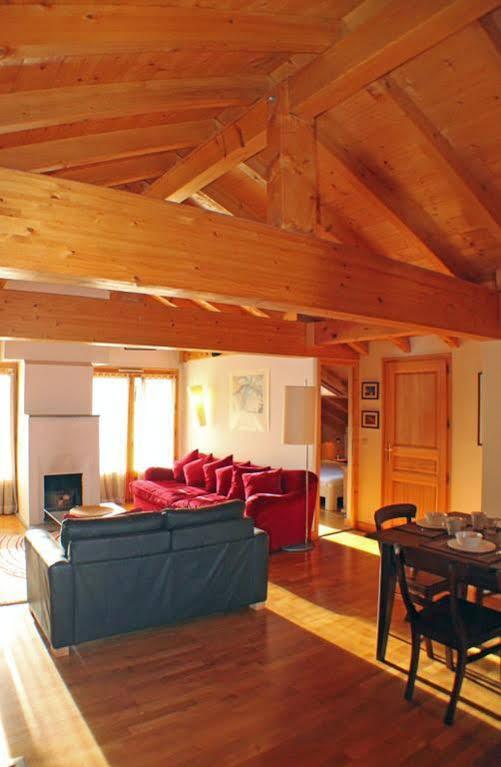 Apartment Capucin - A 3 Bedroom Chamonix Mountain Loft Eksteriør billede